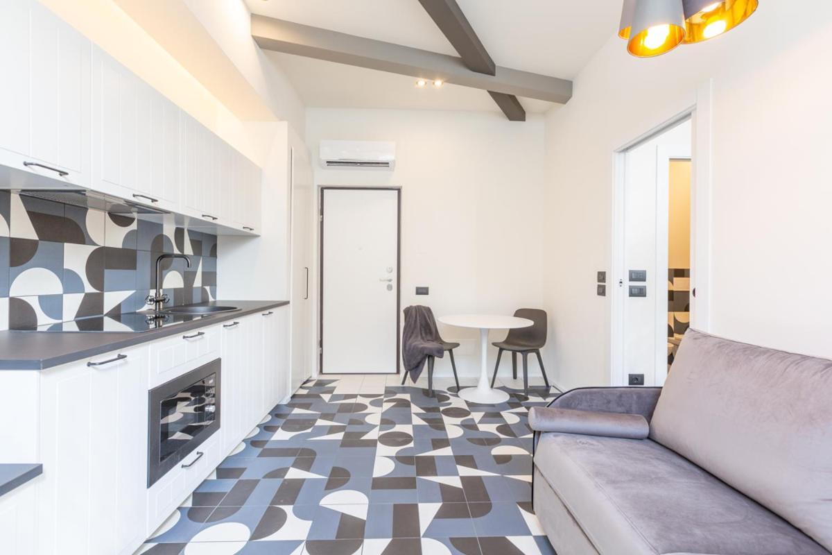3Fo6 -Navigli-Duomo - Luxury Modern Apartment Milano Ngoại thất bức ảnh